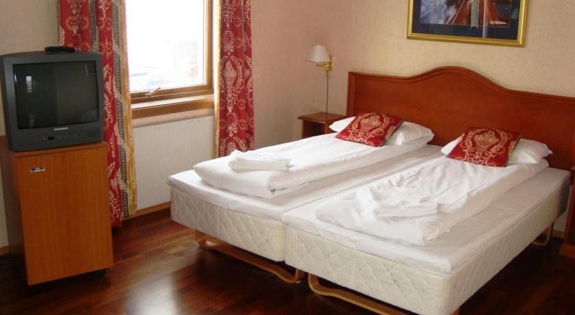 Hotel Aurora สโวลแวร์ ภายนอก รูปภาพ